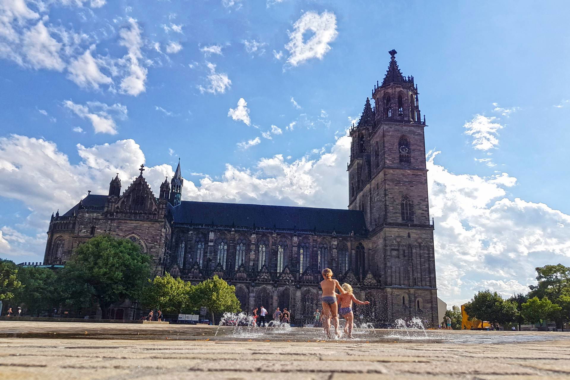 Wasserspiel am Domplatz Magdeburg